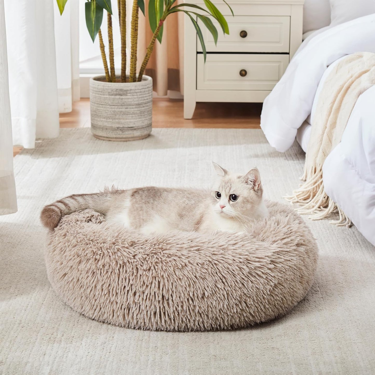 Calming Dog & Cat Bed, Anti-Anxiety Donut Cuddler Warming Cozy Soft round Bed, Fluffy Faux Fur Plush Cushion Bed for Small Medium Dogs and Cats (20"/24"/27"/30")